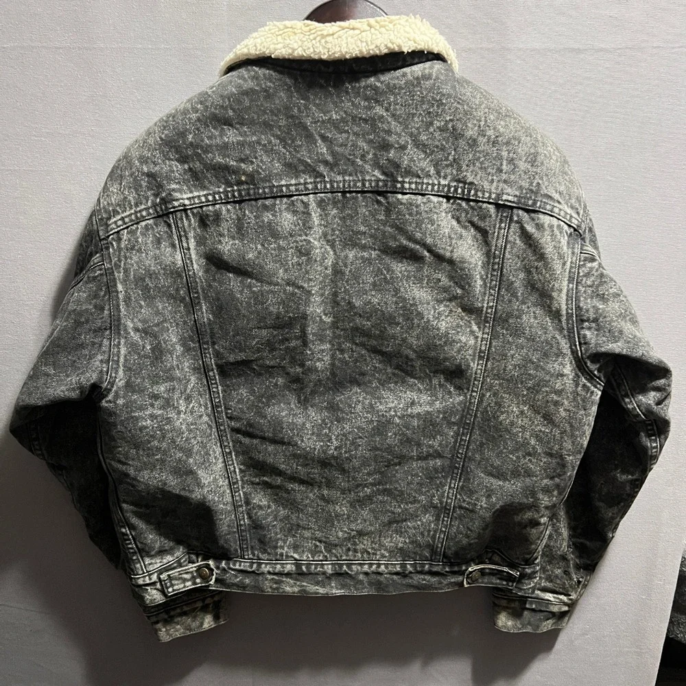 Vintage Levis Sherpa Lined Denim Trucker Jacket XL Acid Wash Grey Made in USA